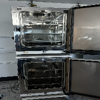 Thermo Scientific Heracell Vios 160i CO2 Incubator Dual stacker image 1